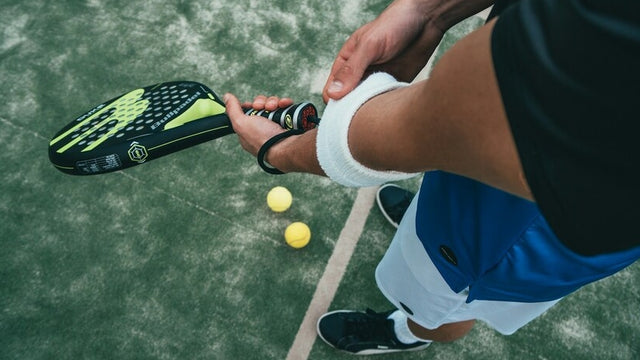Nachhaltige Padelschläger: Dein praktischer Guide zu öko Padel-Ausrüstung, Recycling, Bällen, Kleidung und Zubehör